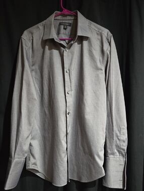 Banana Republic Men’s Button-Up Shirt in Light Gray